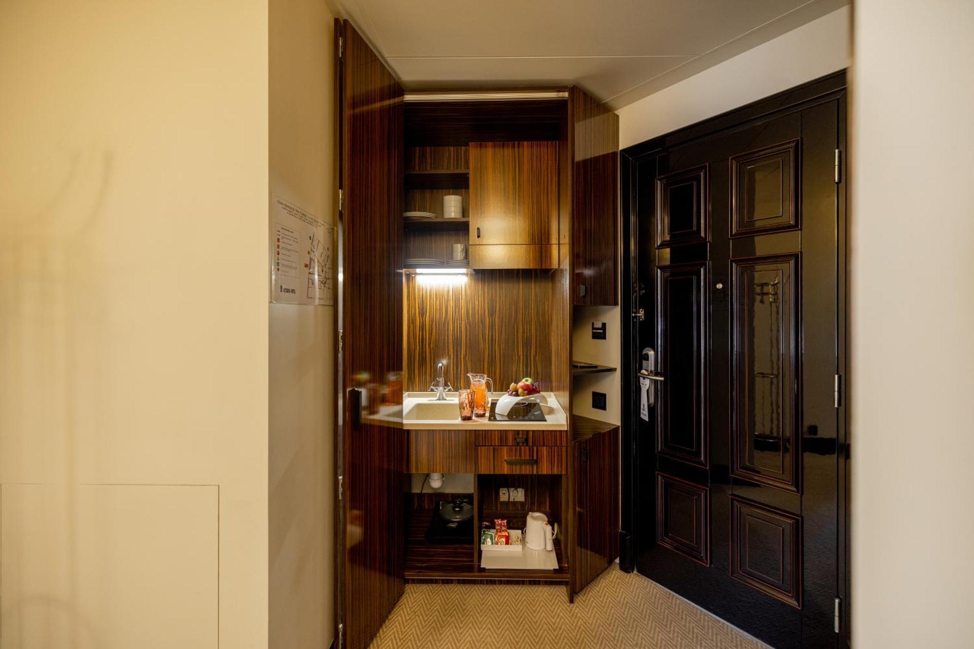 Astoria Hotel Lviv Quarto foto