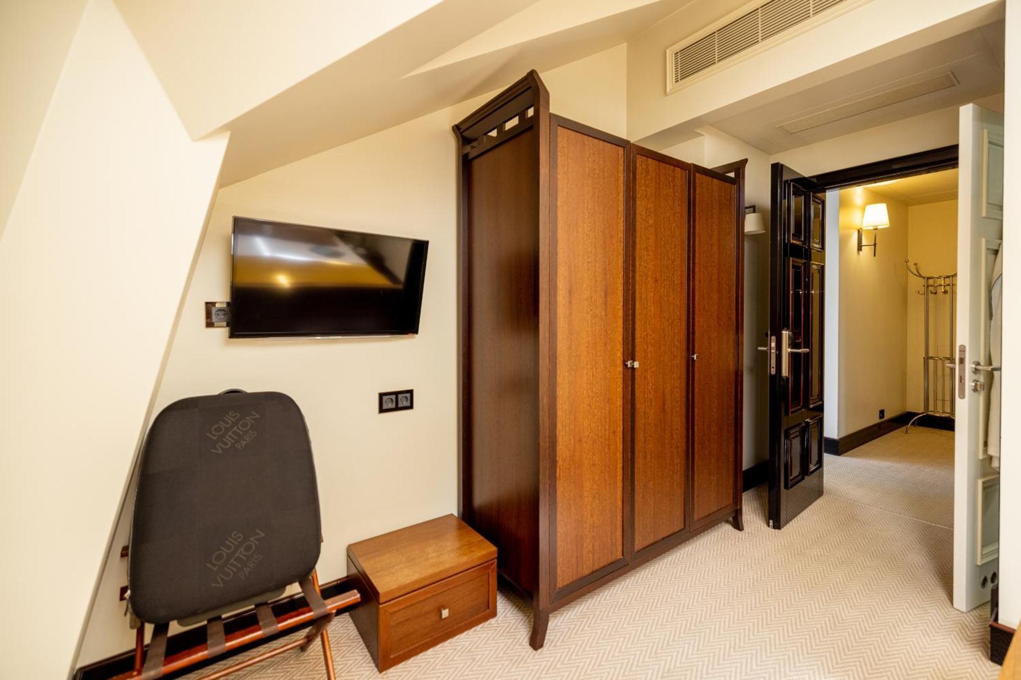 Astoria Hotel Lviv Quarto foto